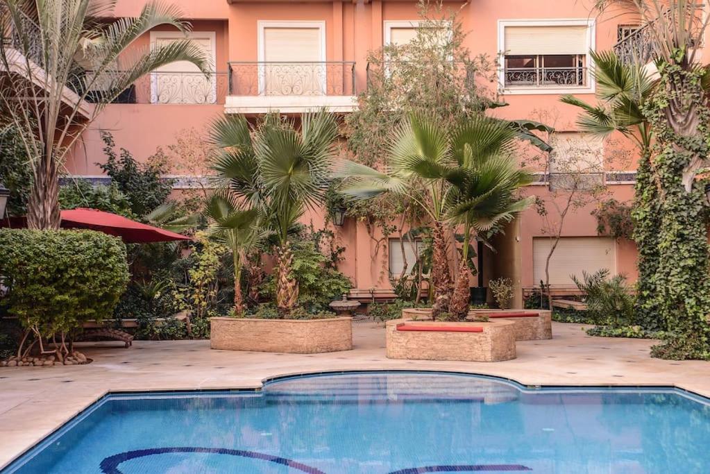 Beautiful, Great Equipped 122 M Holiday Apartment Near Majorelle Garden And Gueliz With Pool Views And A Large Balcony And Terrace Marrakesh Extérieur photo