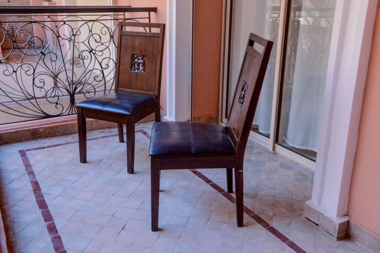 Beautiful, Great Equipped 122 M Holiday Apartment Near Majorelle Garden And Gueliz With Pool Views And A Large Balcony And Terrace Marrakesh Extérieur photo