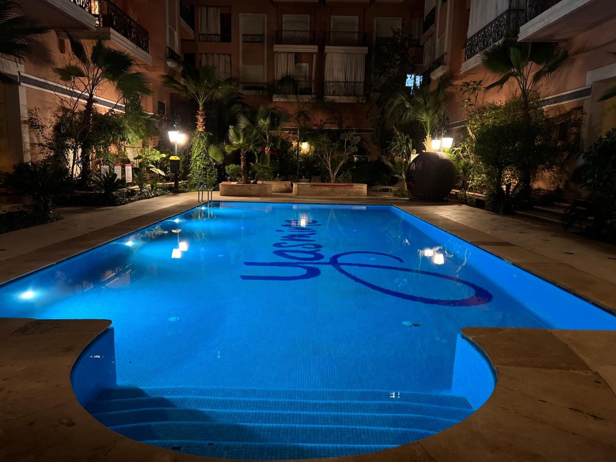 Beautiful, Great Equipped 122 M Holiday Apartment Near Majorelle Garden And Gueliz With Pool Views And A Large Balcony And Terrace Marrakesh Extérieur photo